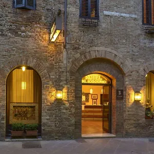 Bel Hotell